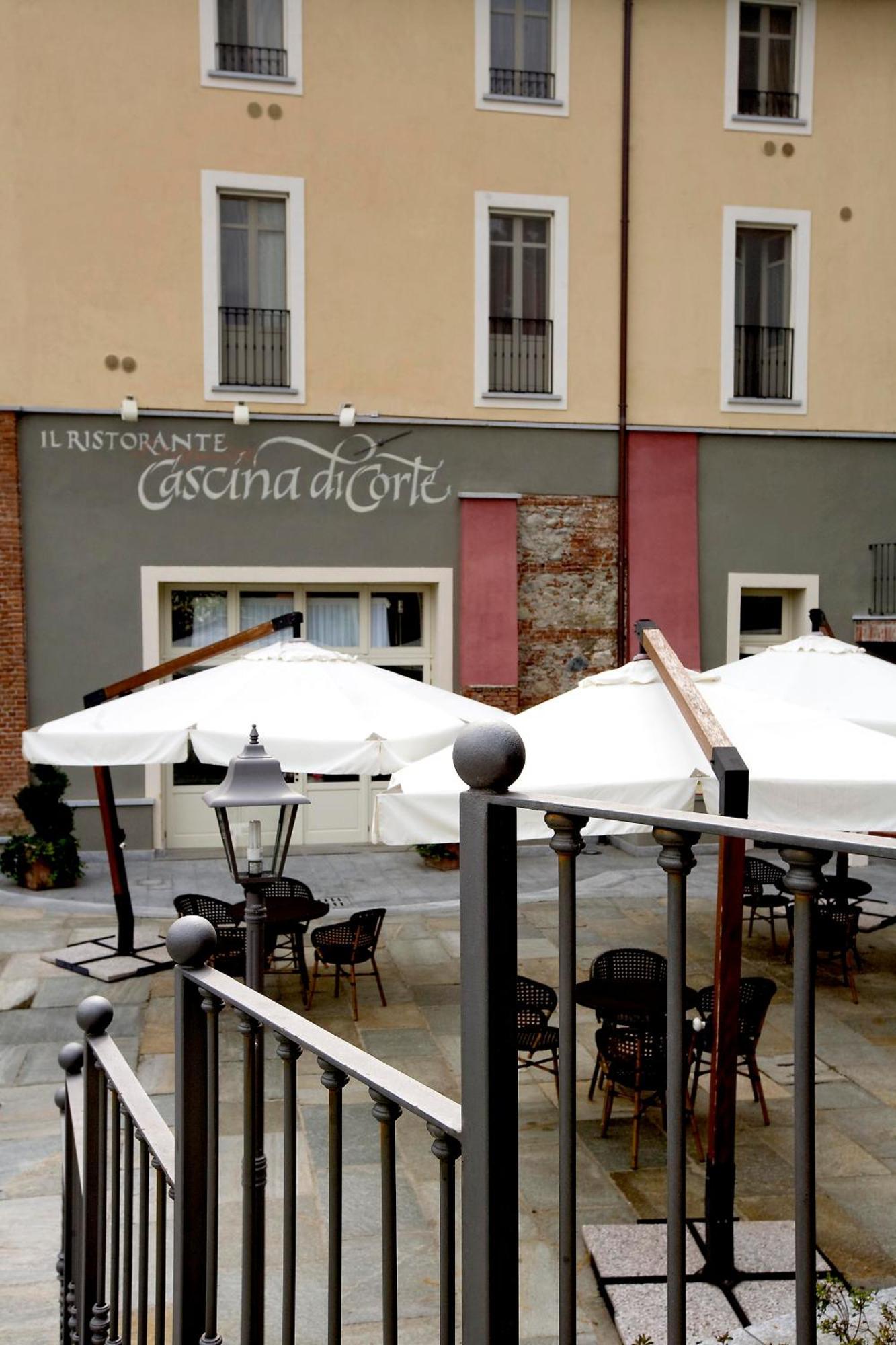 Cascina Di Corte Hotel 3*