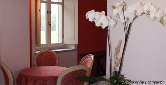 Cascina Di Corte Hotel
