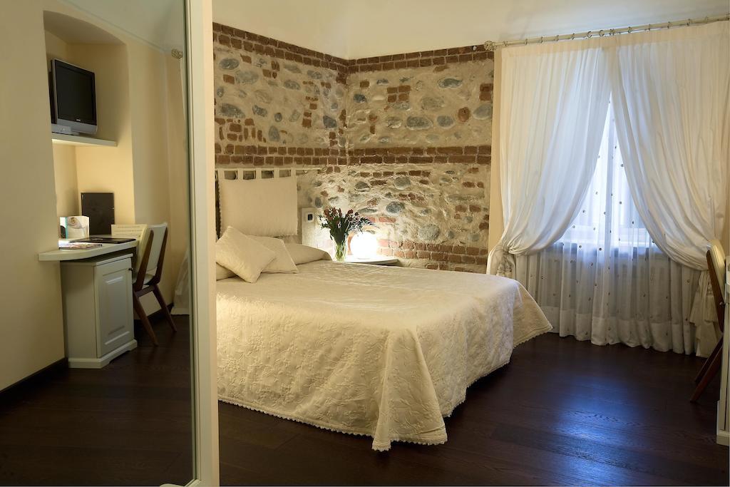 Hotel Cascina Di Corte 3*