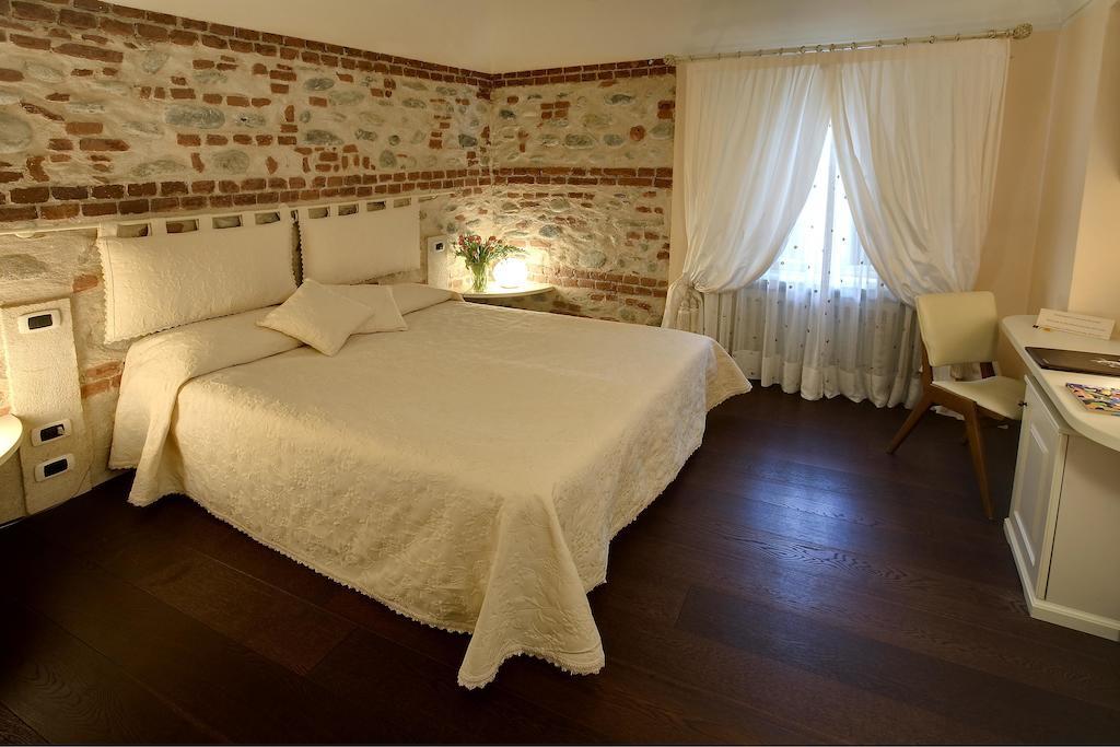 Cascina Di Corte 3*